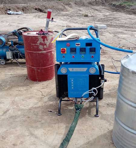 小型噴涂料機(jī)多少錢(qián)一臺(tái)(圖1) Q5200小型噴涂料機(jī)