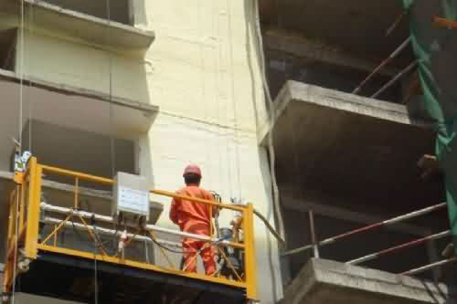 外墻保溫層怎么做 現場發(fā)泡聚氨酯噴涂機(圖4) 外墻保溫層現場發(fā)泡聚氨酯噴涂案例