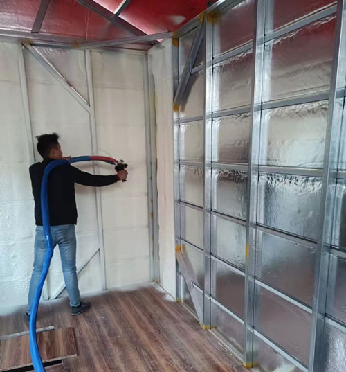 聚氨酯噴涂機定制 非標噴涂機(圖2) 輕鋼別墅保溫噴涂聚氨酯案例